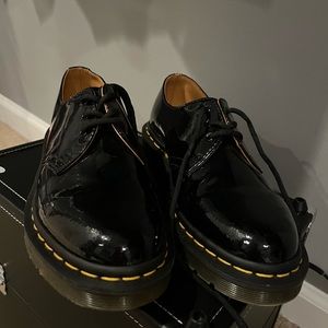 Leather Oxford doc martens size 7 womens